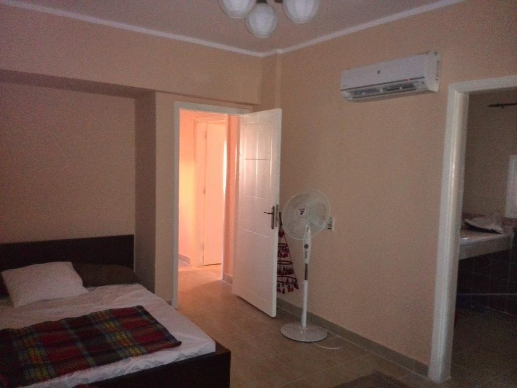 Three-Bedroom Garden Chalet At Marina Wadi Degla For Families Ain Sukhna Bilik gambar